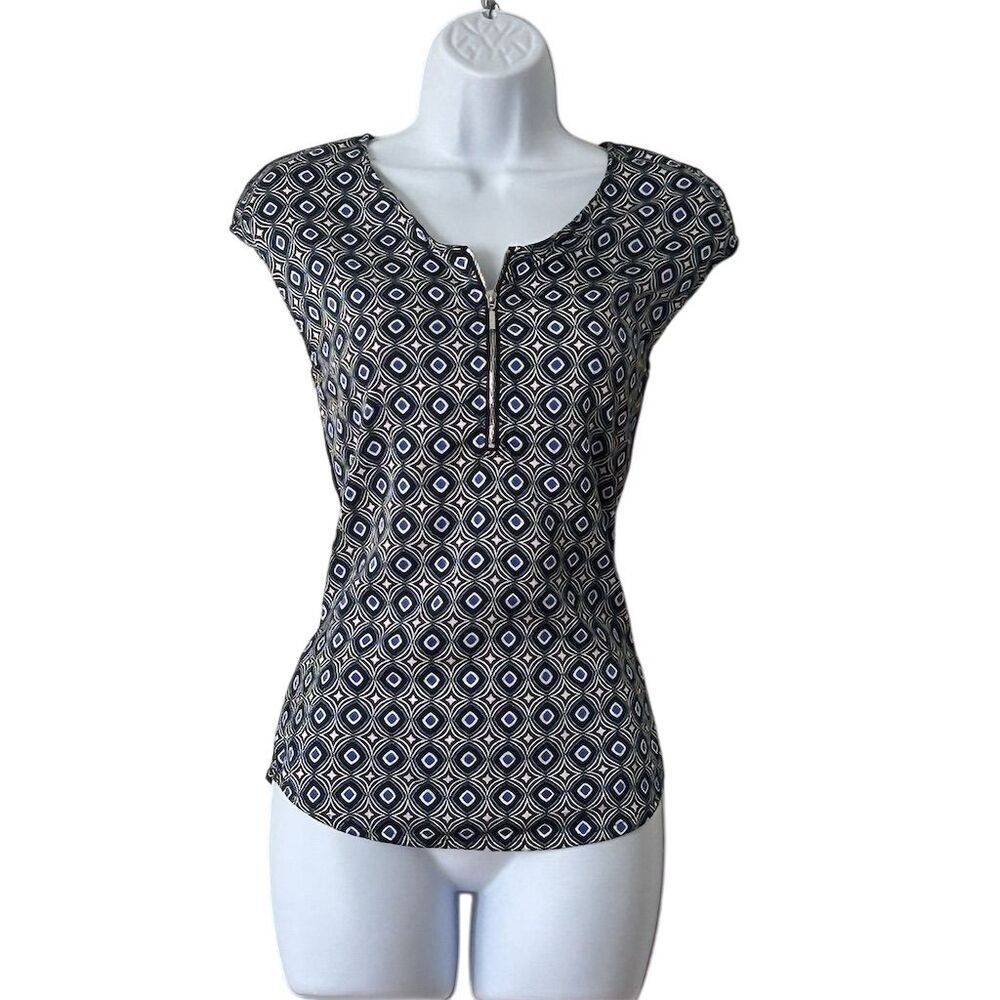 Ricki's Women's XS Geometric Print Sleeveless V-Neck Blouse Multicolor
